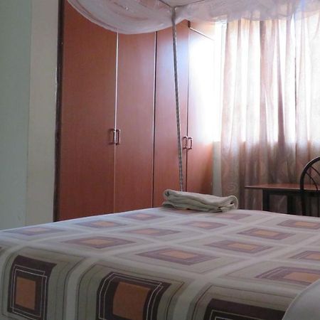 Global Village Hotel Pakwach Buitenkant foto